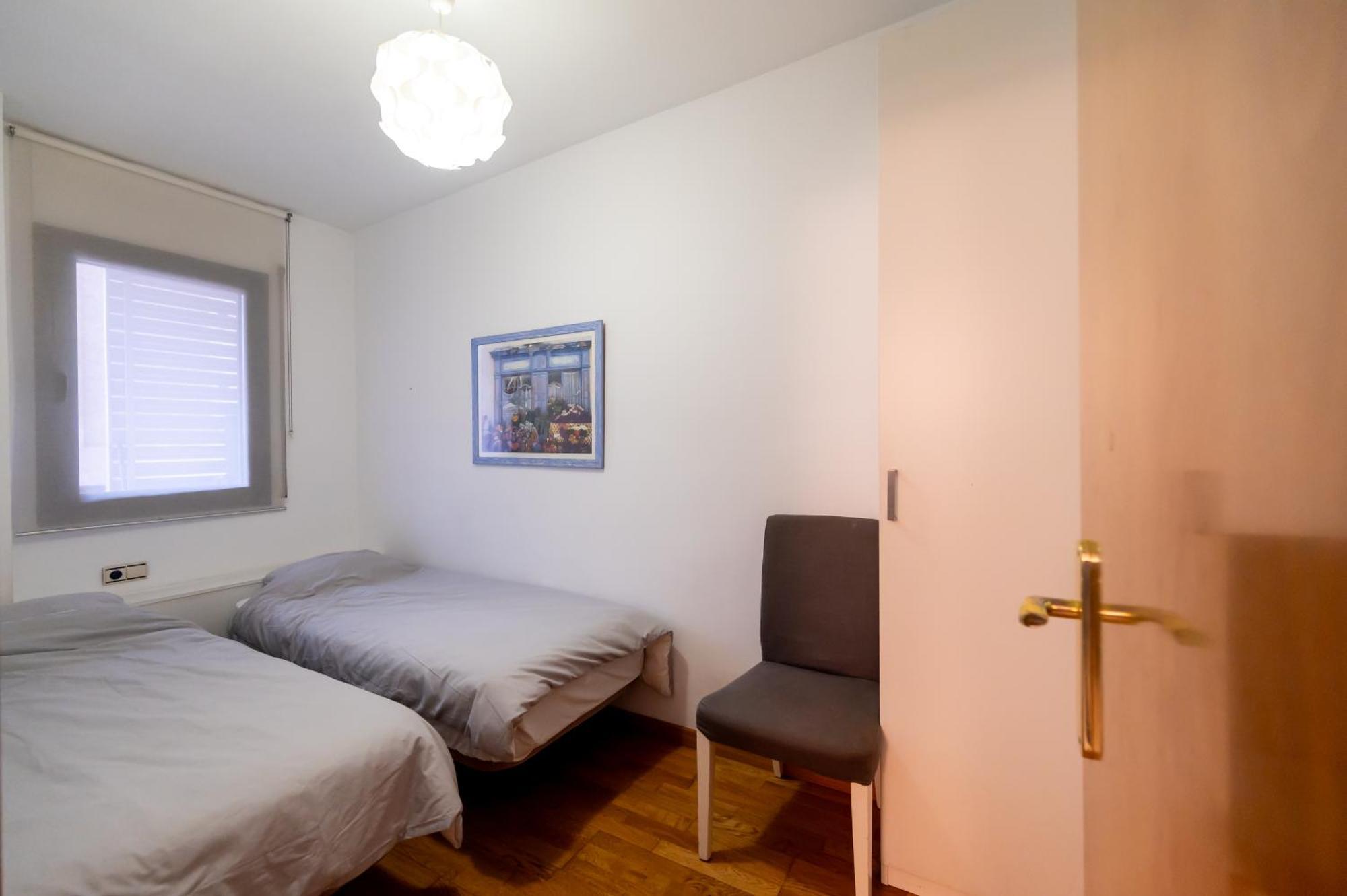 Comfy Downtown + Private Terrace — Photos 3
